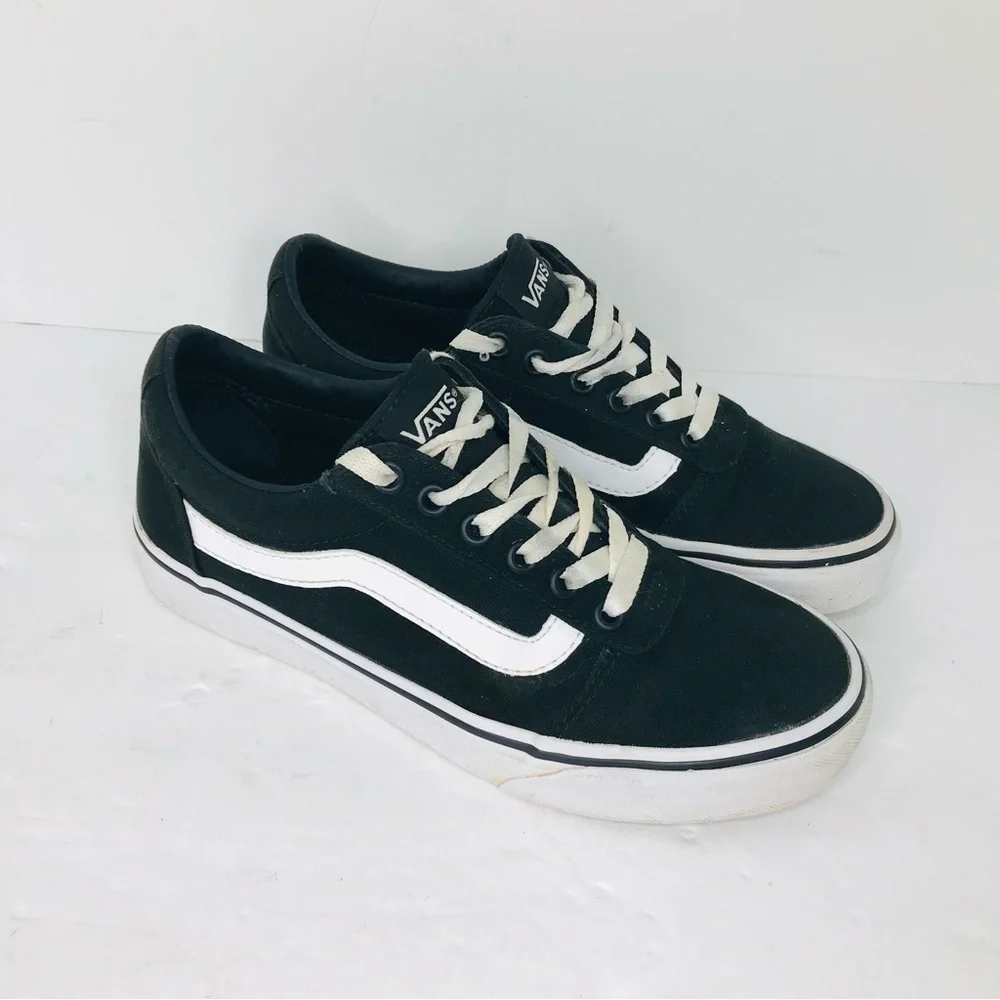 Vans off the wall low top canvas skate shoes black white women’s size 6.5 - Picture 2 of 8